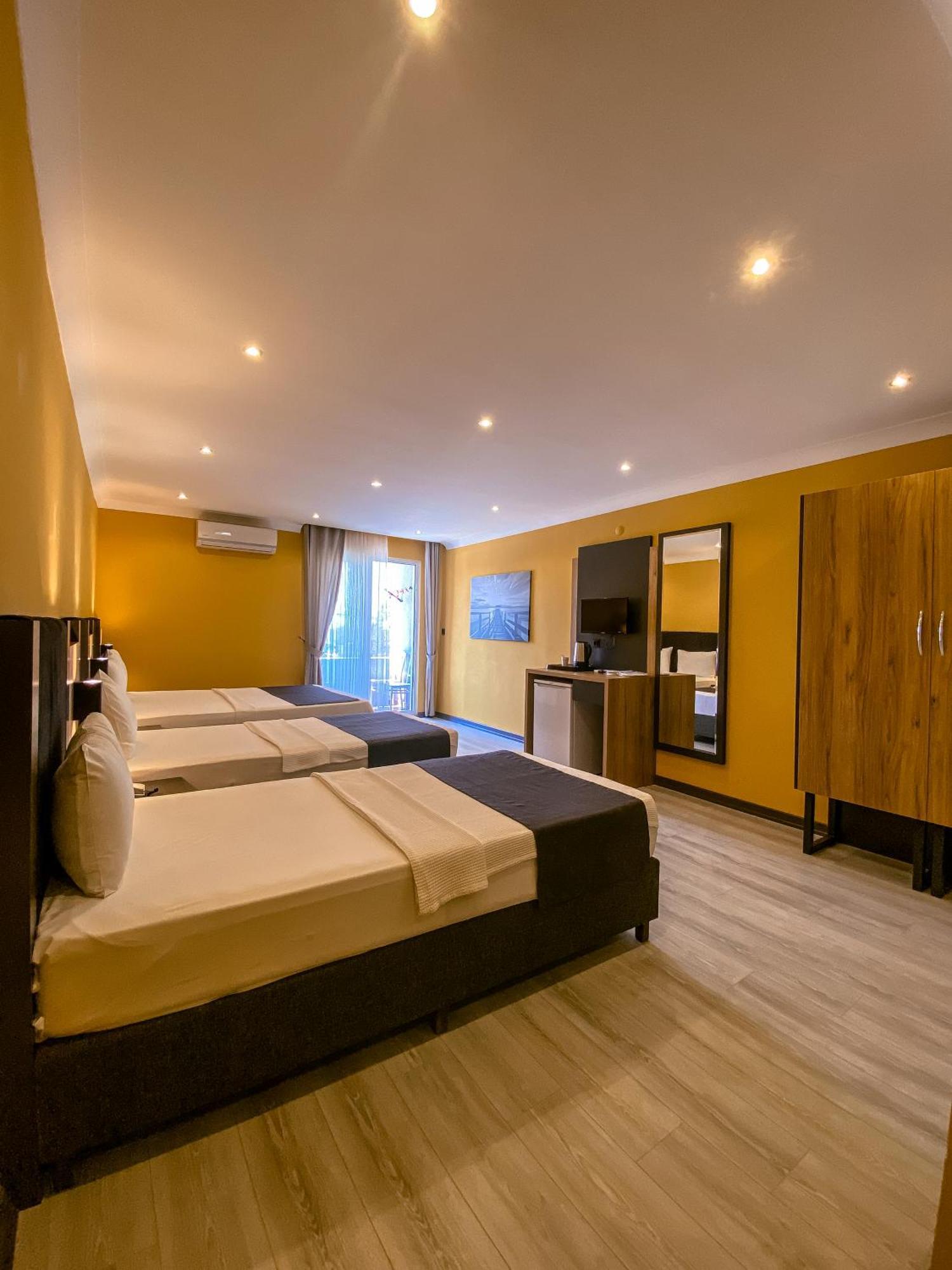 Roy Otel Akcay Εξωτερικό φωτογραφία